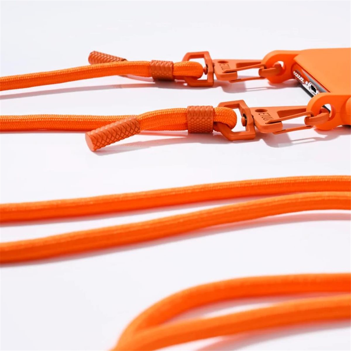 Image of ETUUI - (55cm) Universal Geflochtene Necklace Handykette für Schutzhülle mit Karabiner Verschluss (tokyo-mono-orange) - Orange bei Apfelkiste.ch